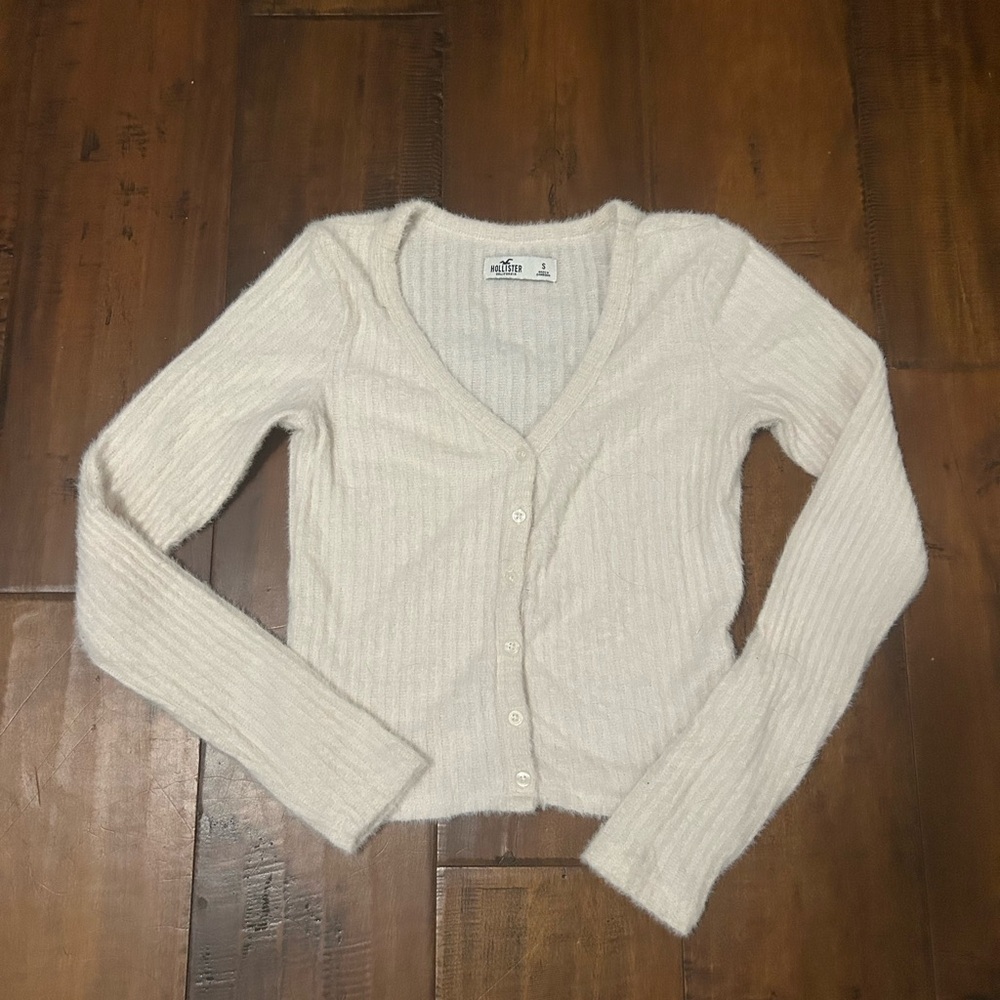 Hollister Off-White Ribbed Cardigan